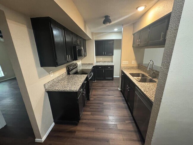 Building Photo - 19226 Plantain Dr