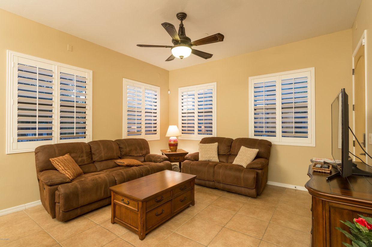 Foto principal - 10055 N 142nd St