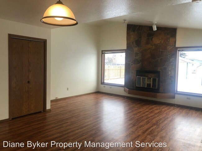 Building Photo - 3 br, 2 bath House - 7121 Arlene Street