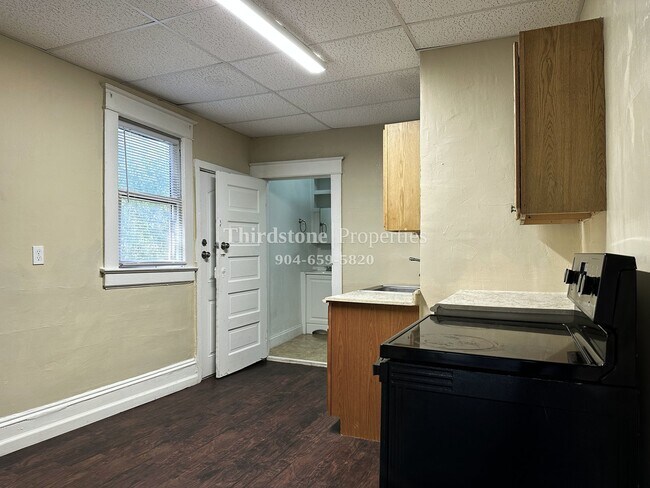 Building Photo - 2501 Myra St, Jacksonville, FL 32204
