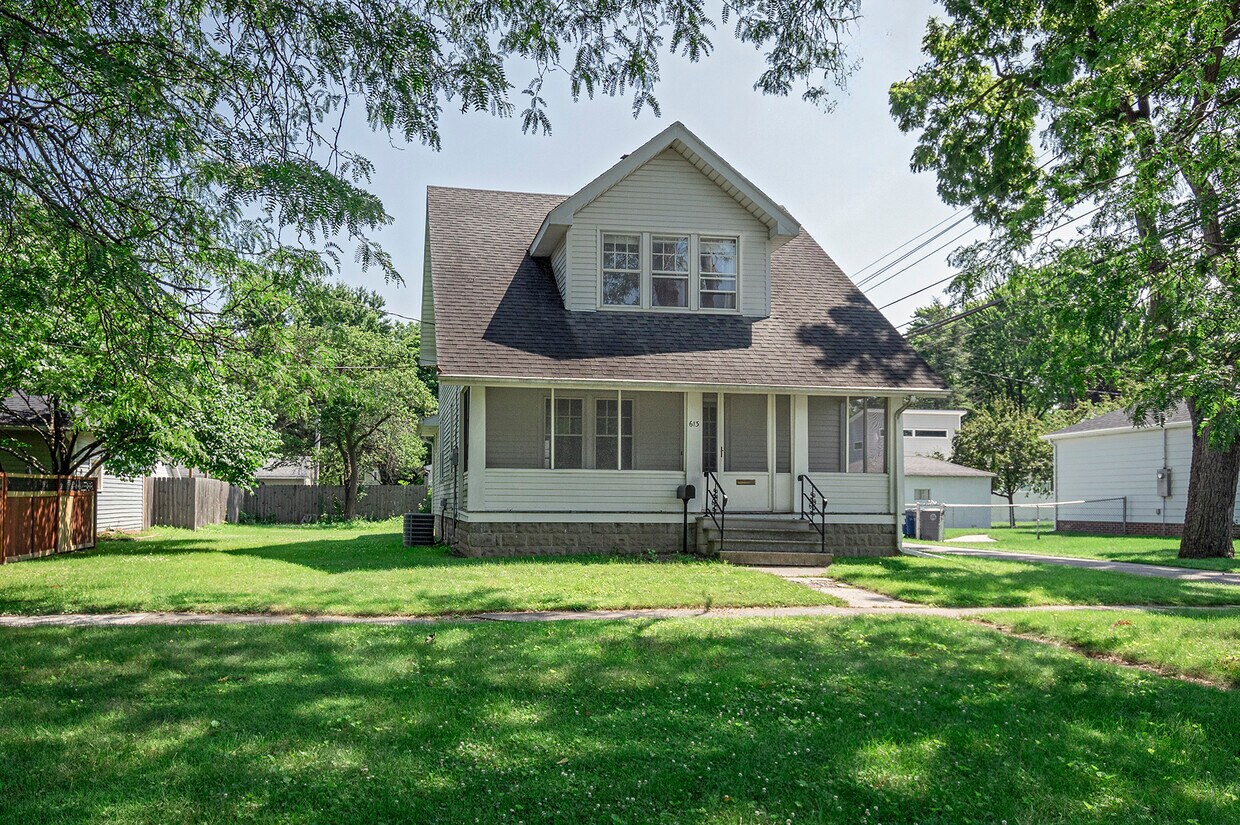 Foto principal - 613 Locust St