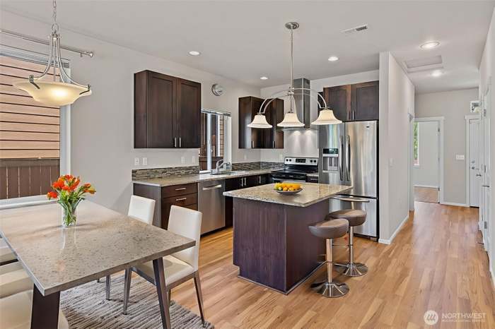 Building Photo - 26195 21st Pl S