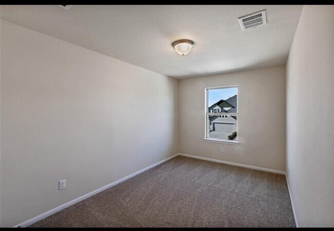Foto del edificio - 5617 Evanston Ln