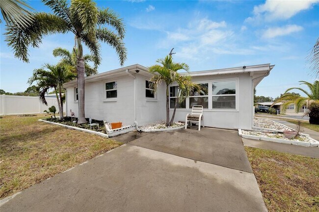 Building Photo - 12093 104th Ln