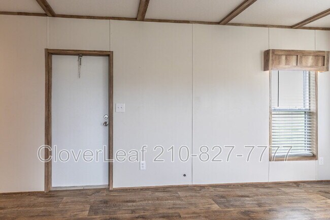 Foto del edificio - 417 Co Rd 6812