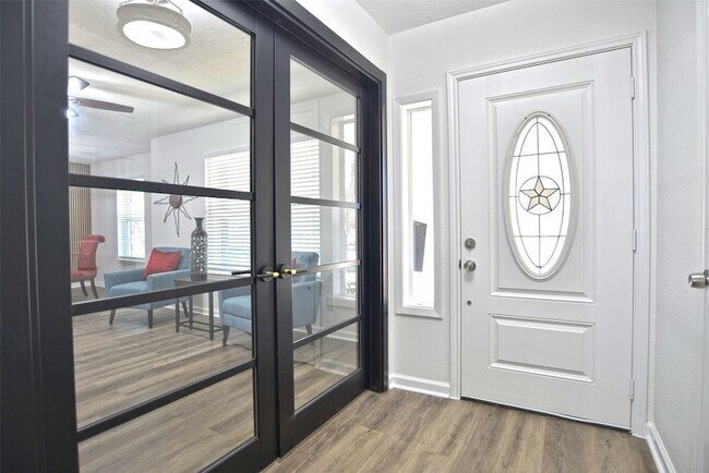 Photo - 15322 Torry Pines Rd House