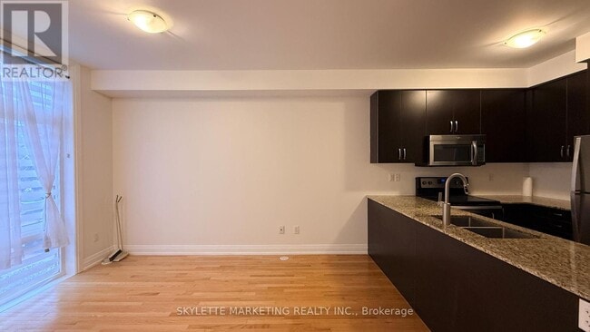 Building Photo - 23 Eldora Ave