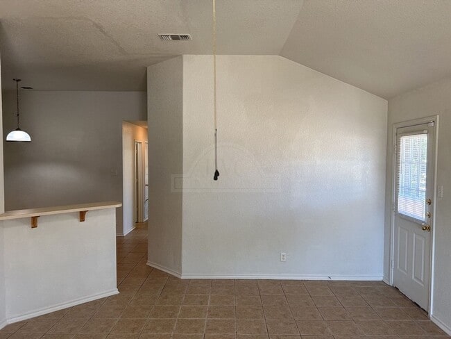 Building Photo - 207 Dale Earnhardt Dr