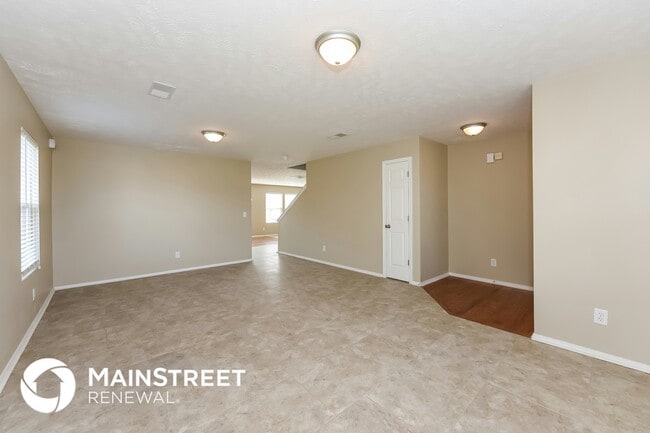 Building Photo - 2856 Park Knoll Dr