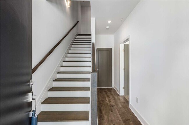 Foto del edificio - 1225 Chelsea Cir NW
