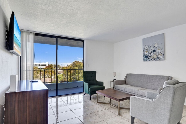 Foto del edificio - 777 NW 155th Ln