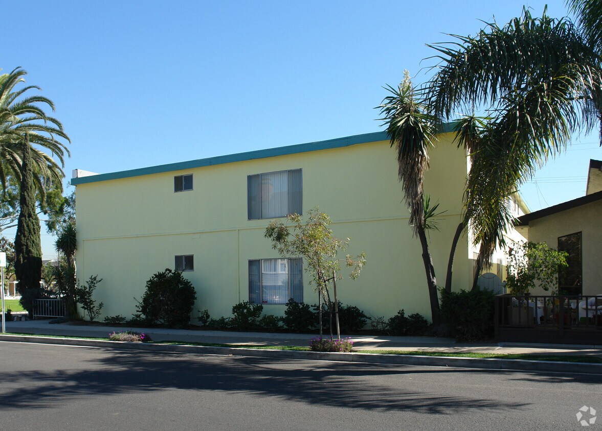 Building Photo - 1000 Electric Ave