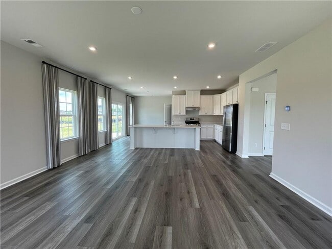 Building Photo - 105 Marchmont Dr