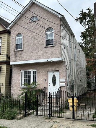 Building Photo - 35 Stegman St