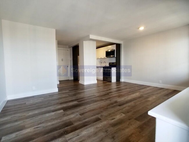 Foto del edificio - 111 Wadsworth Ave