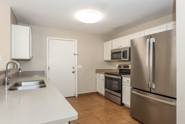 Foto del edificio - 8516 W Elm St