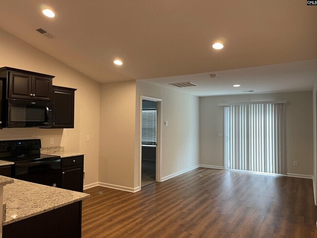 Building Photo - 304 Jubilee Clock Dr