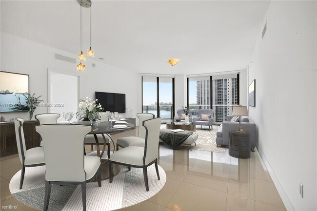 Foto del edificio - 2 br, 2.5 bath Condo - 17301 Biscayne Blvd...