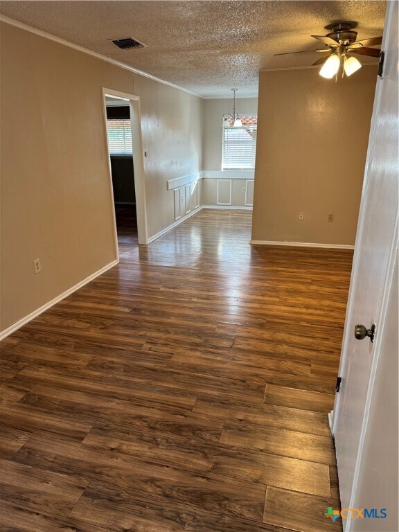 Foto del edificio - 510 N Bauer St