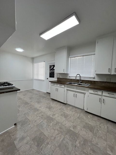 Foto principal - 10643 Crenshaw Blvd