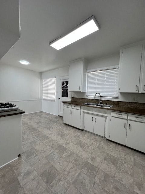 Building Photo - 10643 Crenshaw Blvd