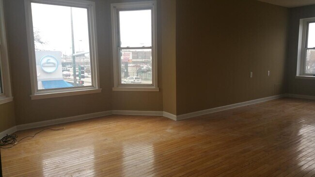 Foto del edificio - 3001 N Ashland Ave