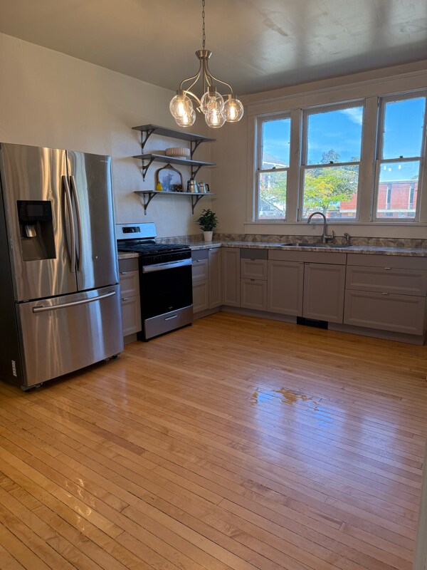 Foto del edificio - 202 W South St