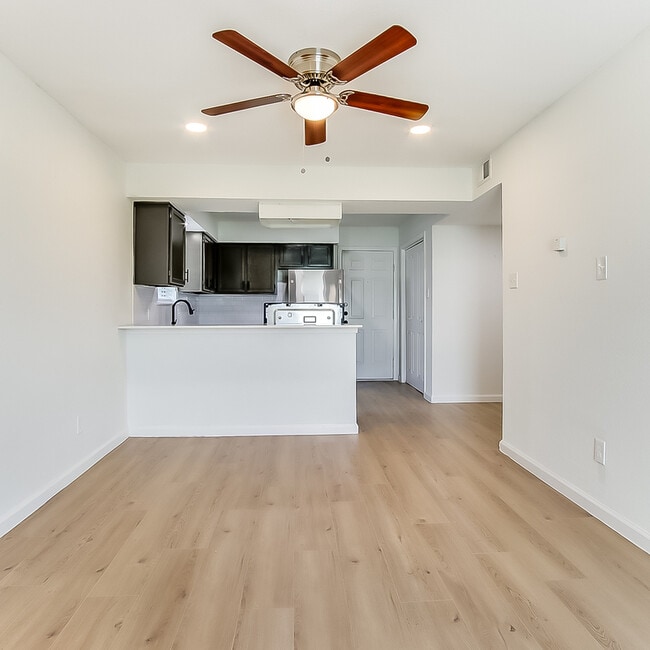 Foto del edificio - 408 Noble Ave