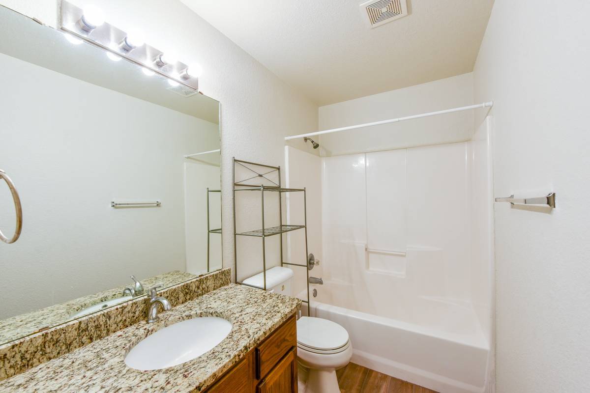 Building Photo - 501 Arch St