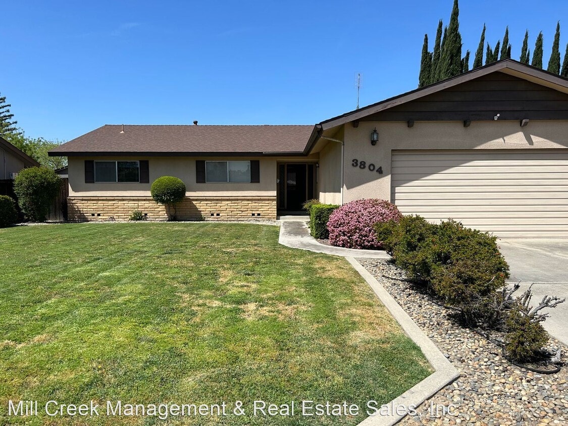 Primary Photo - 3 br, 2 bath House - 3804 W. Cutler