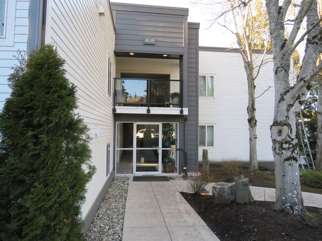 Foto del edificio - Downtown Kirkland Impeccable 2bed/2ba Cond...