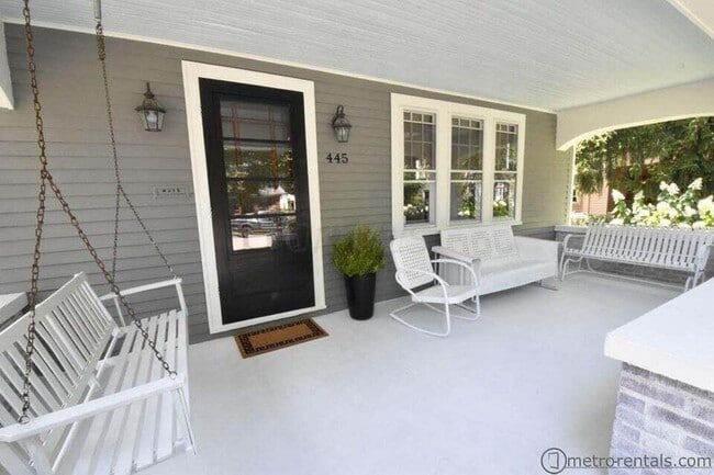 Building Photo - 445 Oakland Park Ave