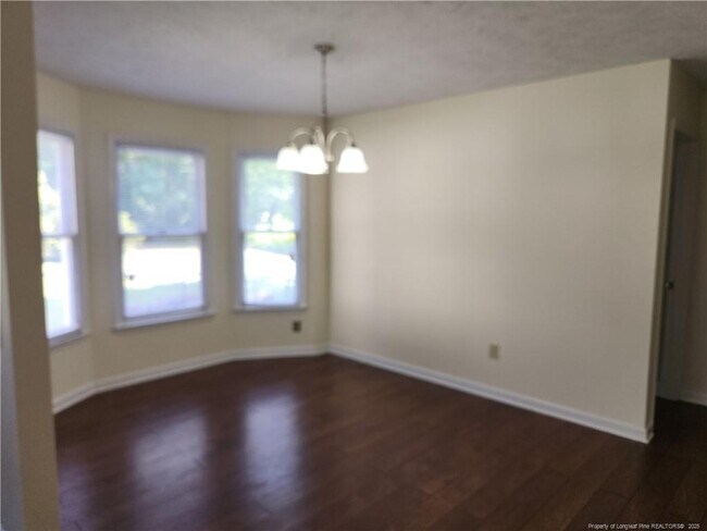 Building Photo - 2653 Rivercliff Rd