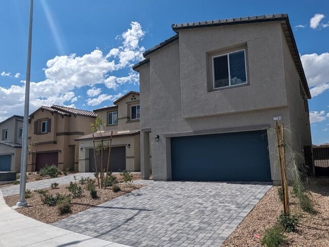 Building Photo - 7703 Moore Crk Ln