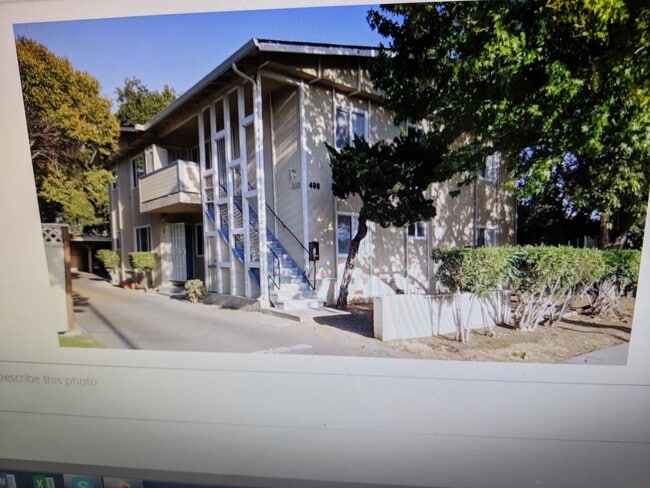 Building Photo - 498 Doyle Rd