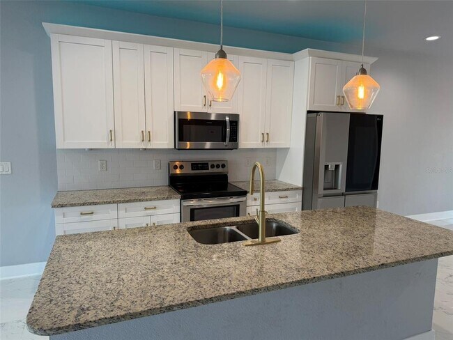 Building Photo - 1821 E Eskimo Ave