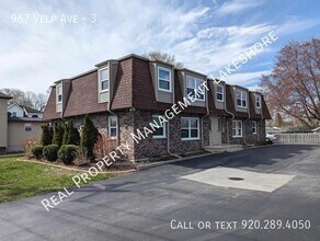 Building Photo - 967 Velp Ave