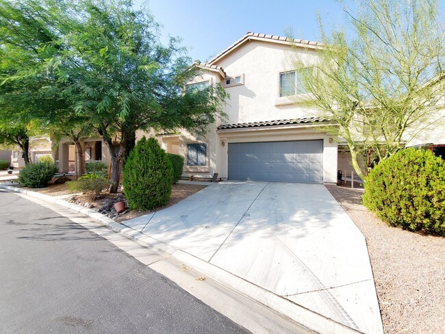 Building Photo - SOUTHERN HIGHLANDS! 3BD/2.5BA FURNISHED!