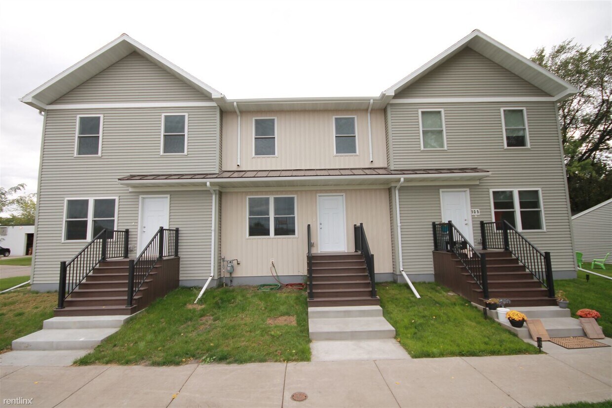 Foto principal - 3 br, 2.5 bath Townhome - Whistle Stop Tow...