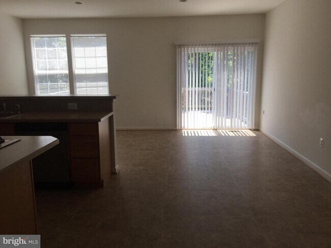 Building Photo - 45465 Monterey Ln
