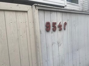 Building Photo - 9546 Windswept Ln