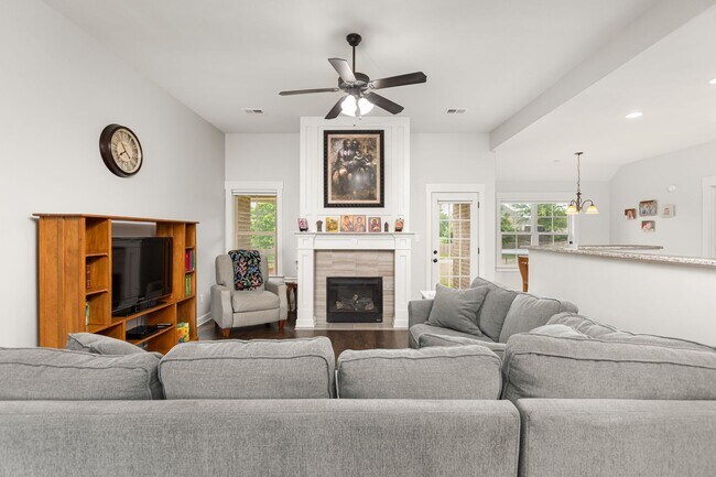Building Photo - 4BR/ 2BA in Southaven minutes from Snowden...