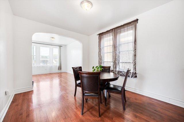 Foto del edificio - 3639 S Archer Ave