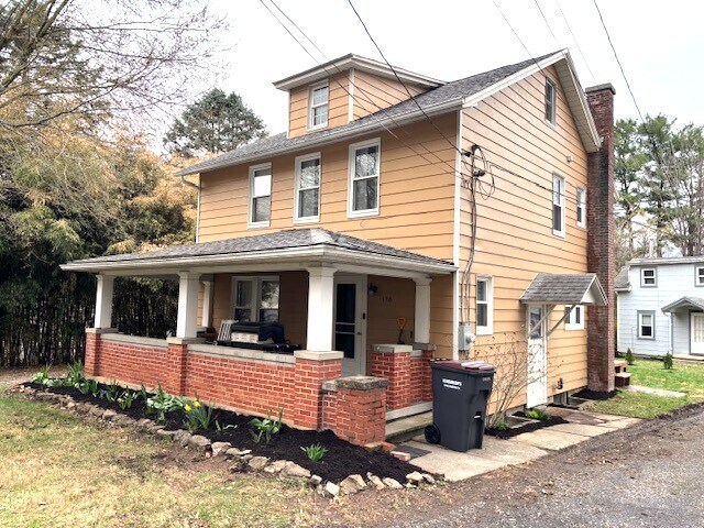 Building Photo - 156 E Cherry Ln