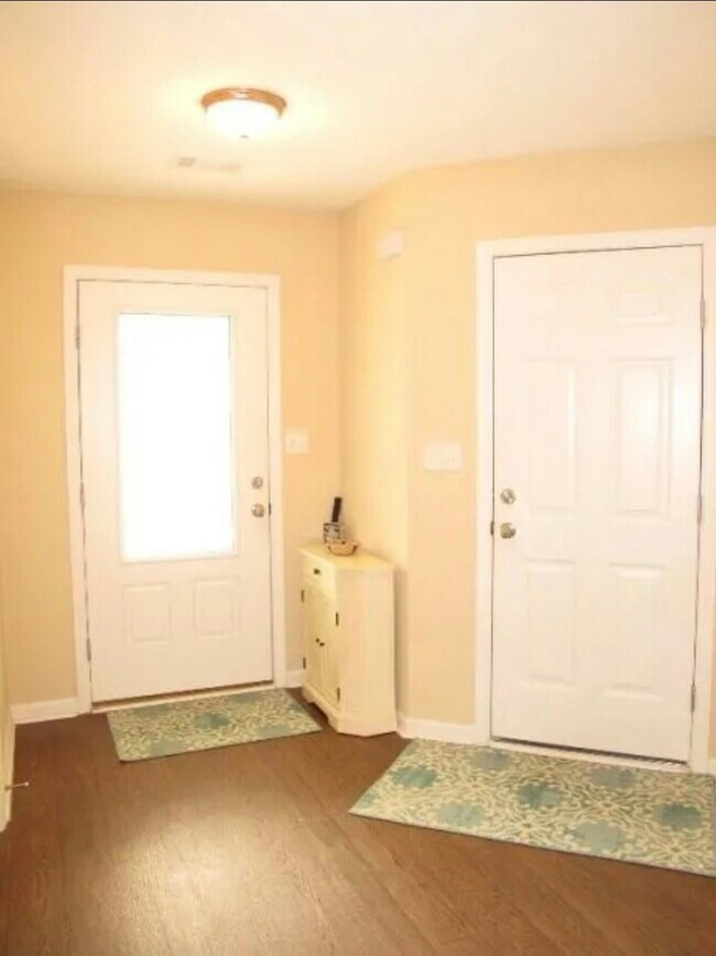 Foto del edificio - 2117 Grove Landing Way