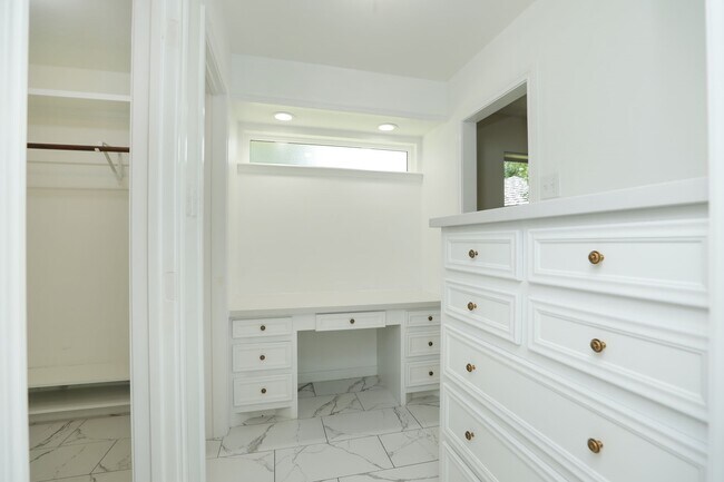 Building Photo - 13506 Charwell Crossing Ln