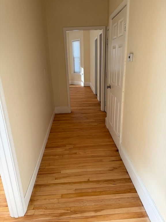 Foto del edificio - 564 Hyde Park Ave