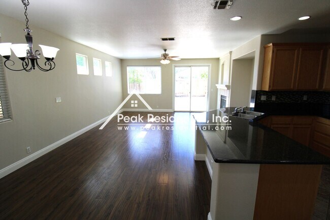 Foto del edificio - 4 br, 2 bath House - 5608 Red Jasper Way
