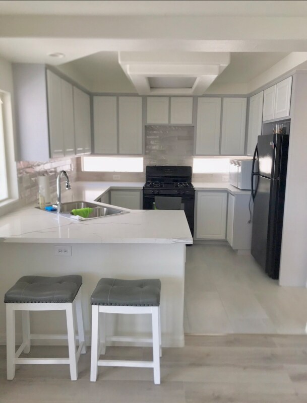 Foto del edificio - 929 Plantain Lily Ave