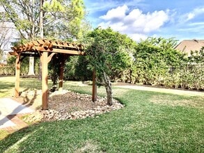 Building Photo - 5711 Silver Bay Ct